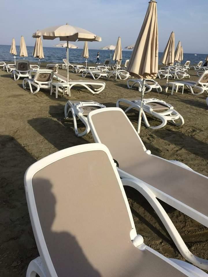 Welcome House Hotel Larnaca Esterno foto
