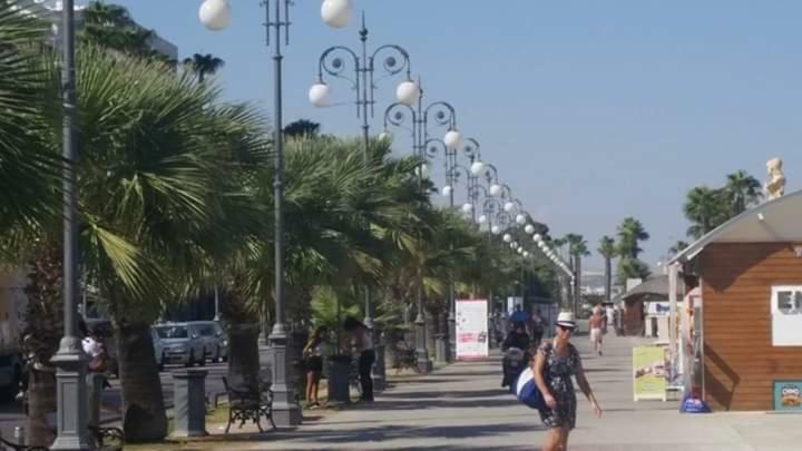 Welcome House Hotel Larnaca Esterno foto